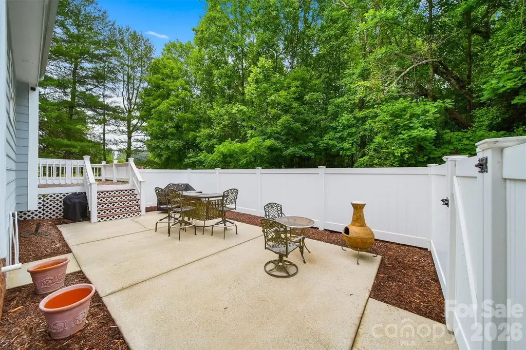 1032 30th Avenue Lane NE Hickory NC 28601