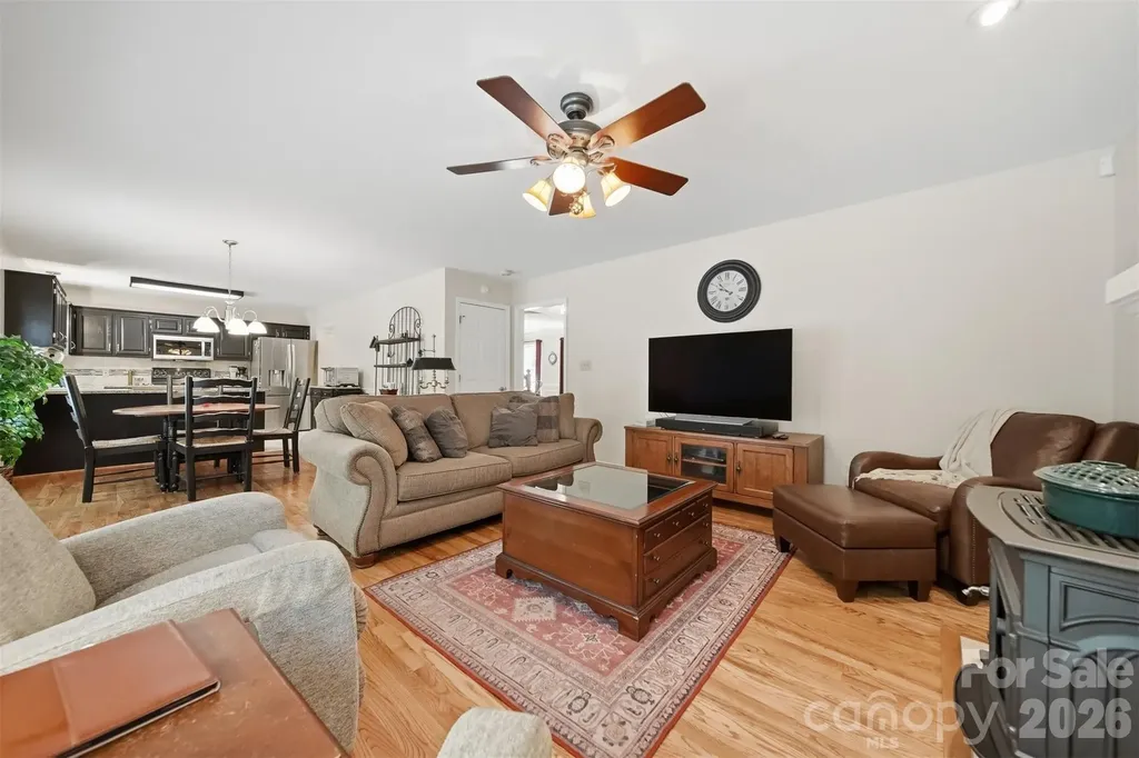 1032 30th Avenue Lane NE Hickory NC 28601