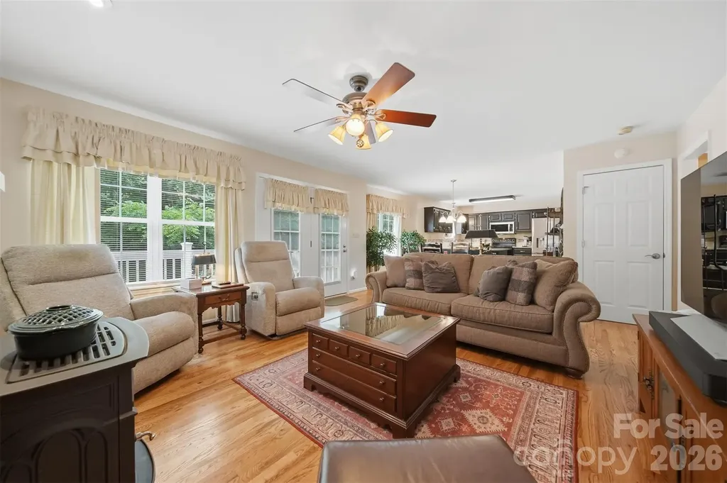 1032 30th Avenue Lane NE Hickory NC 28601