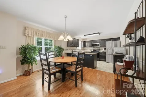 1032 30th Avenue Lane NE Hickory NC 28601