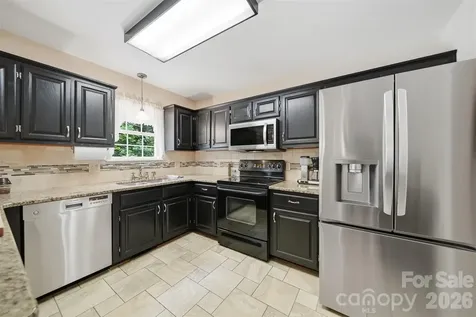 1032 30th Avenue Lane NE Hickory NC 28601