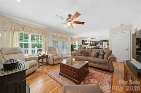1032 30th Avenue Lane NE Hickory NC 28601