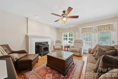 1032 30th Avenue Lane NE Hickory NC 28601