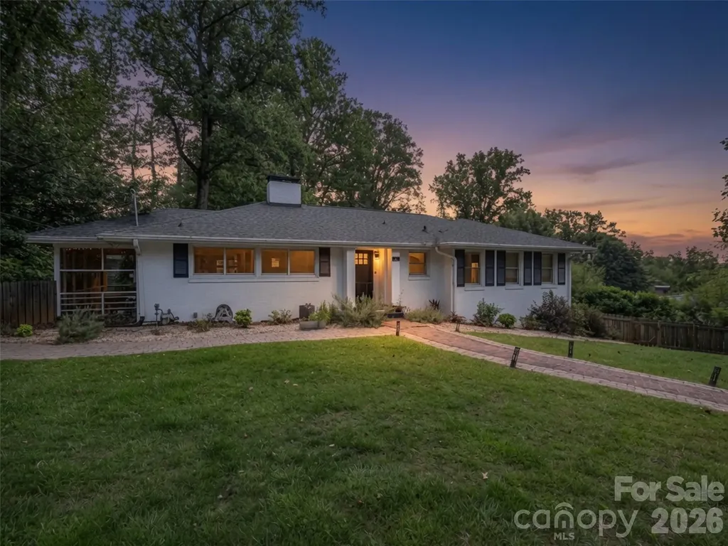 2 Bevlyn Drive Asheville NC 28803