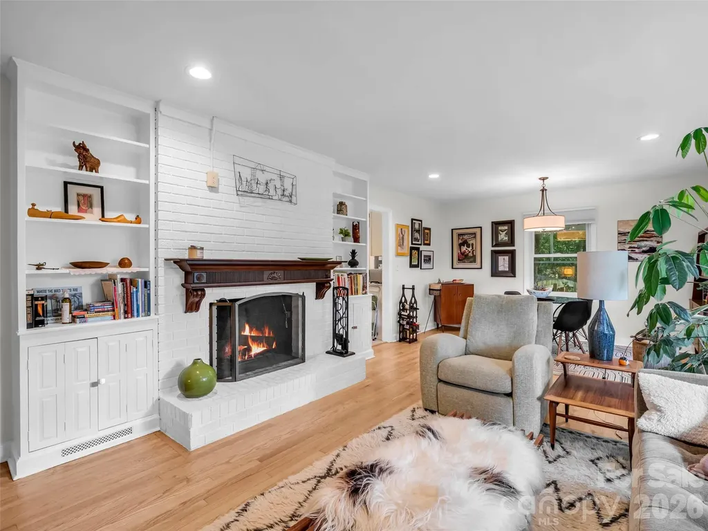 2 Bevlyn Drive Asheville NC 28803