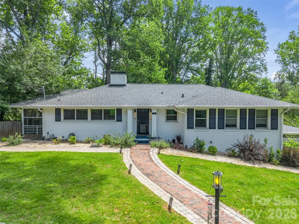 2 Bevlyn Drive Asheville NC 28803