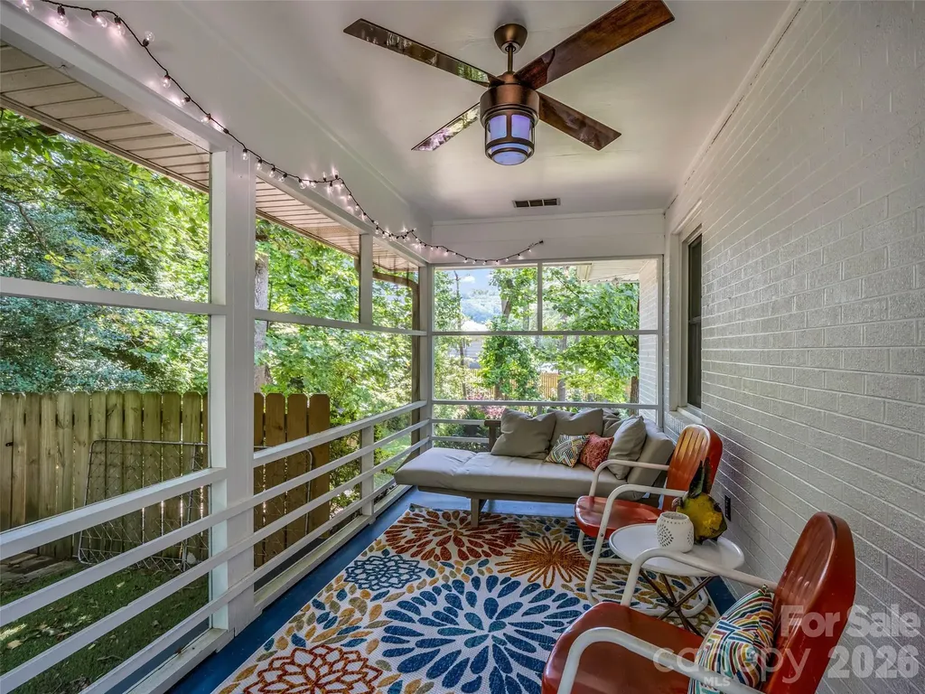 2 Bevlyn Drive Asheville NC 28803