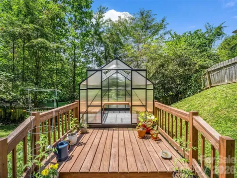 2 Bevlyn Drive Asheville NC 28803