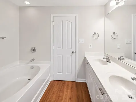 220 Hunslet Circle Charlotte NC 28206