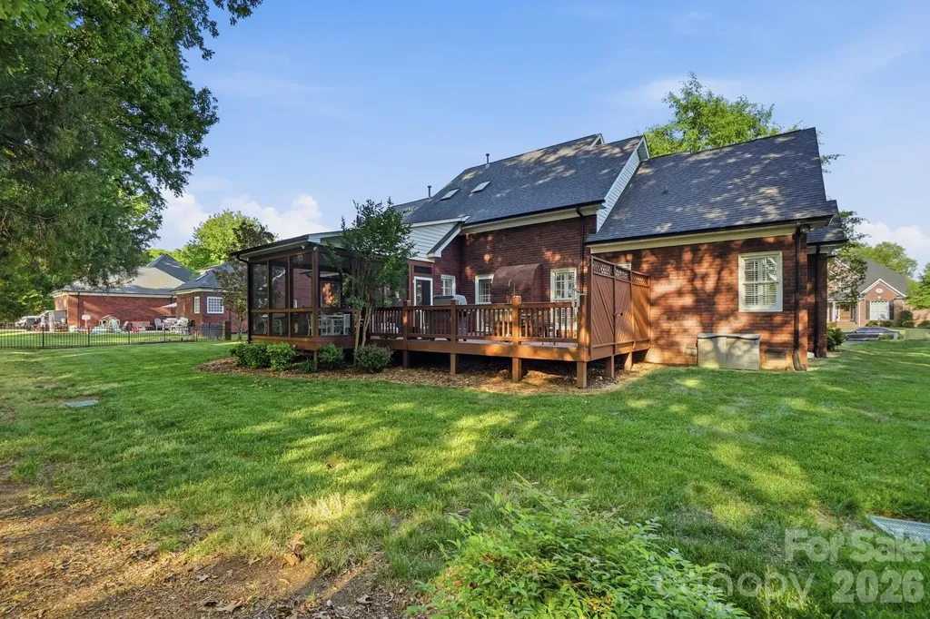 7650 Cotton Street Harrisburg NC 28075
