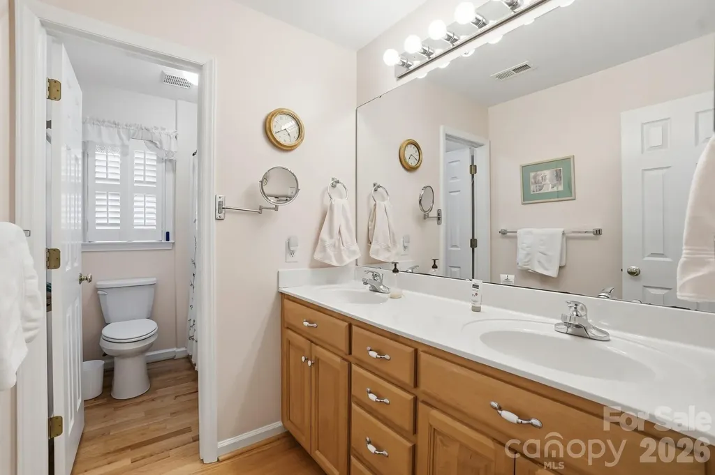 7650 Cotton Street Harrisburg NC 28075