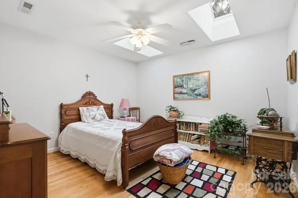 7650 Cotton Street Harrisburg NC 28075