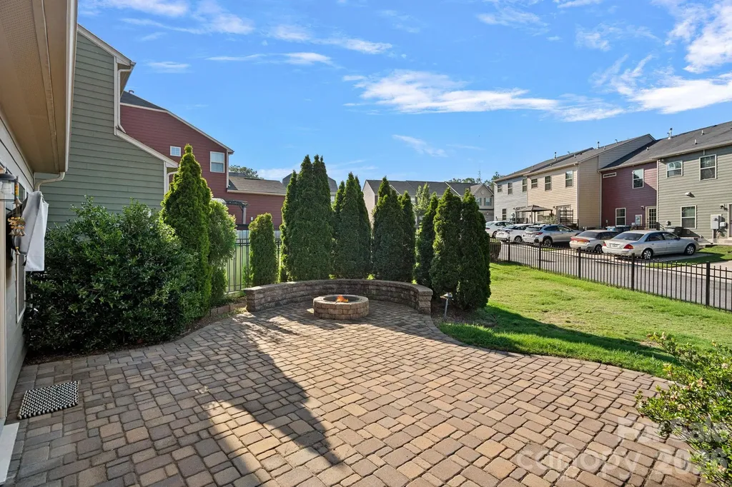3719 Dolly Madison Road Charlotte NC 28208