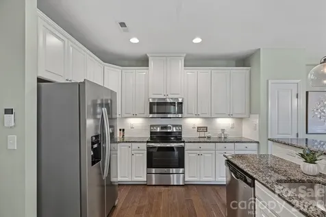 3719 Dolly Madison Road Charlotte NC 28208