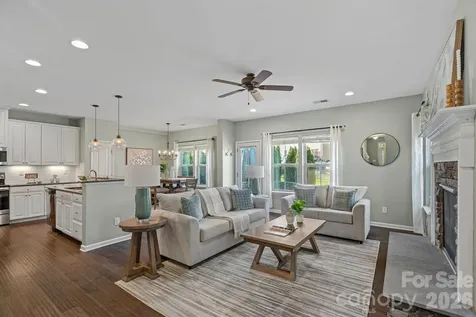 3719 Dolly Madison Road Charlotte NC 28208