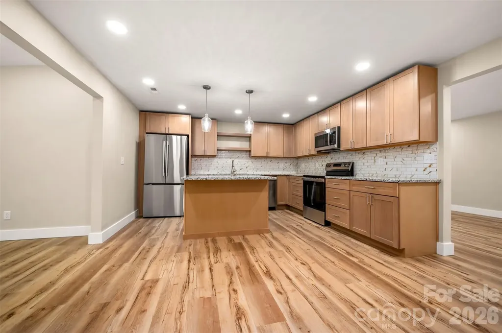 323 Stepp Avenue Hendersonville NC 28739