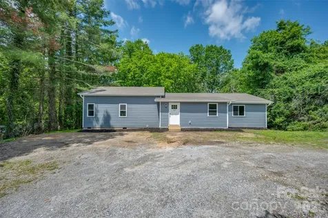 323 Stepp Avenue Hendersonville NC 28739