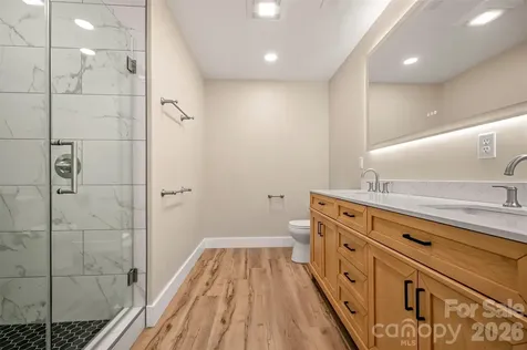 323 Stepp Avenue Hendersonville NC 28739