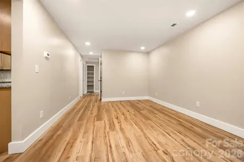 323 Stepp Avenue Hendersonville NC 28739