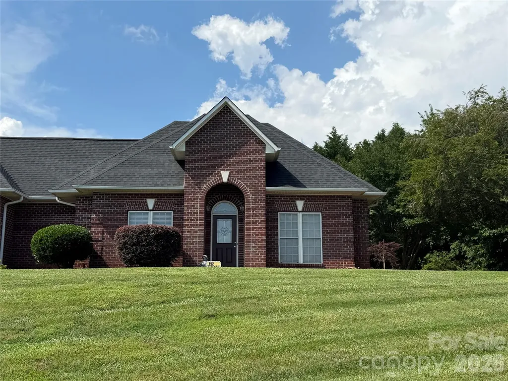 Newton NC, 892 Trial Place