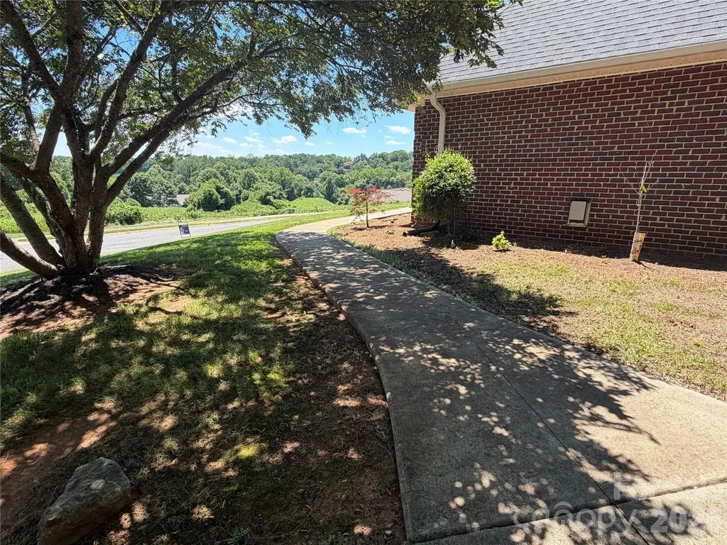 892 Trial Place Newton NC 28658