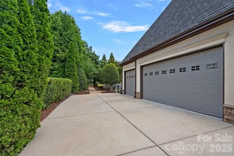 114 Thurstons Way Mooresville NC 28117