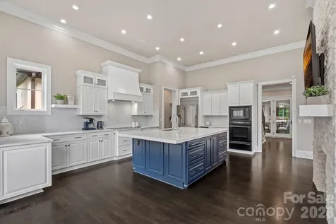 114 Thurstons Way Mooresville NC 28117