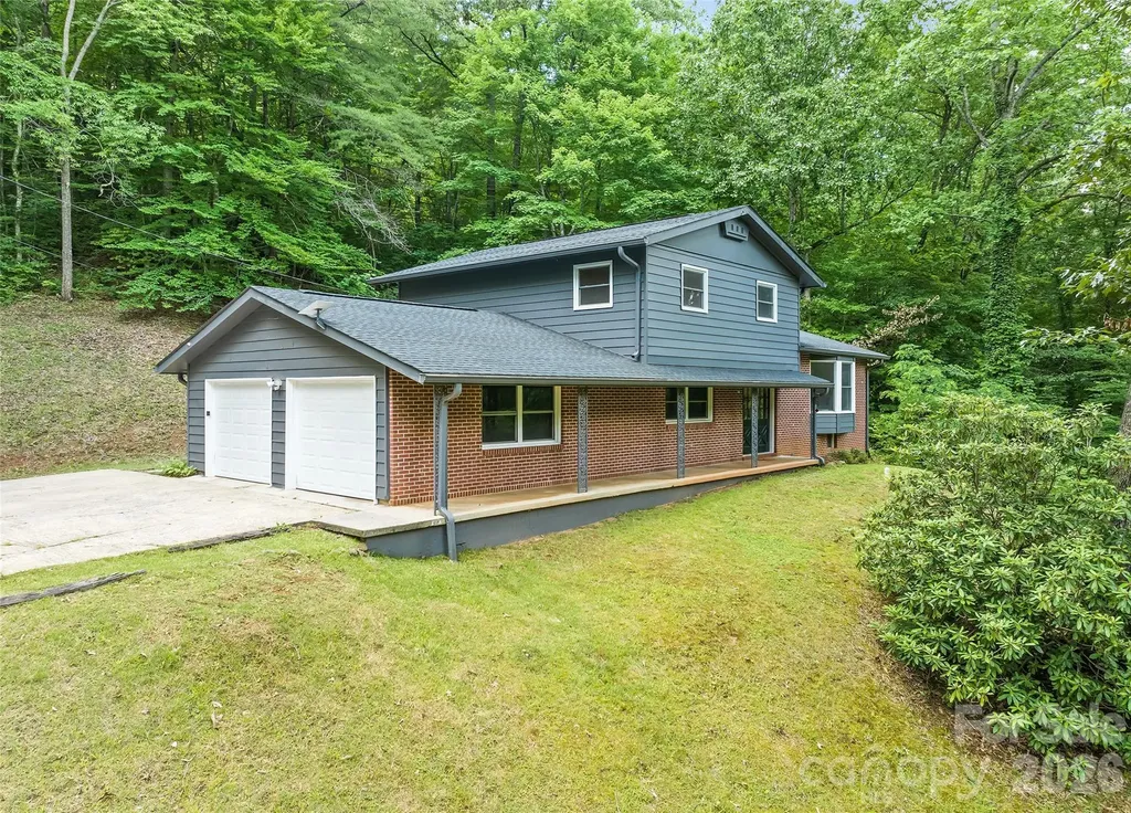 1296 N Country Club Drive Cullowhee NC 28723