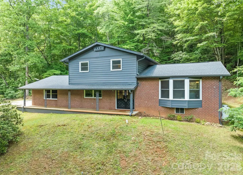 1296 N Country Club Drive Cullowhee NC 28723