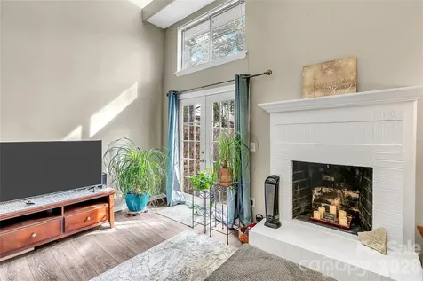 8073 Charter Oak Lane Charlotte NC 28226