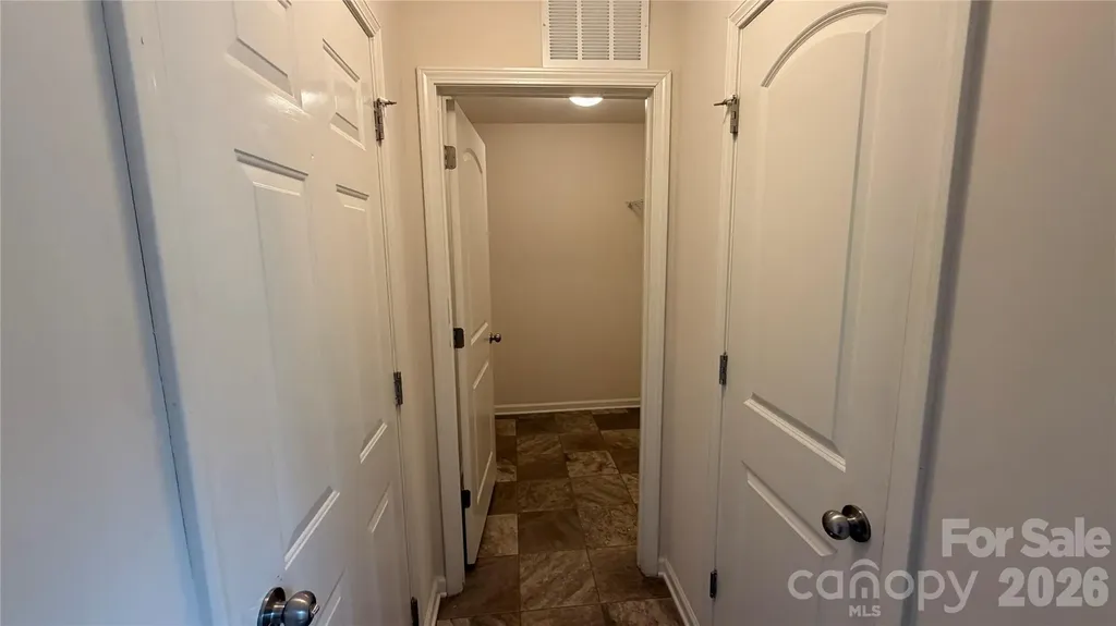 2602 Meadow Knoll Drive Charlotte NC 28269