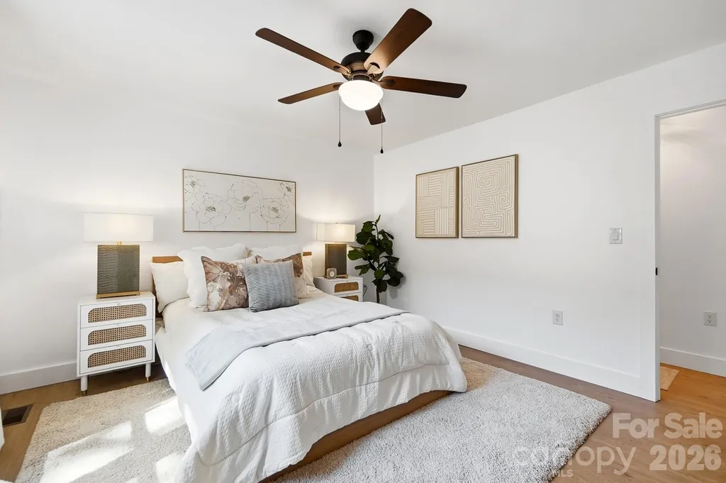 2204 Rozzelles Ferry Road Charlotte NC 28208