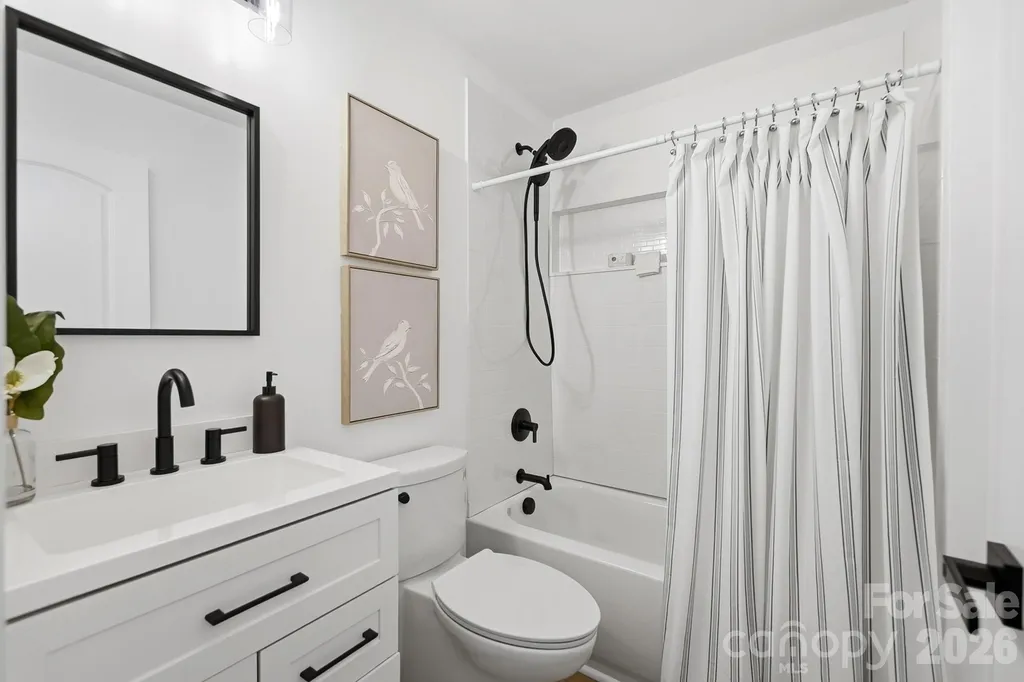2204 Rozzelles Ferry Road Charlotte NC 28208