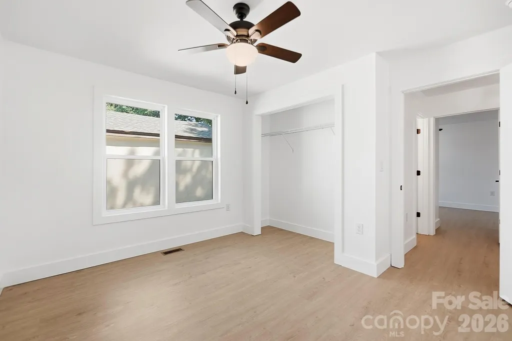 2204 Rozzelles Ferry Road Charlotte NC 28208