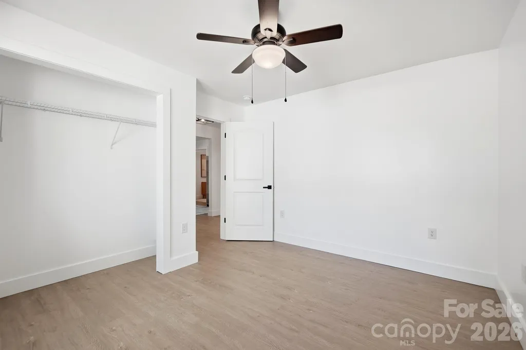 2204 Rozzelles Ferry Road Charlotte NC 28208