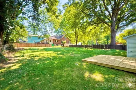 2204 Rozzelles Ferry Road Charlotte NC 28208