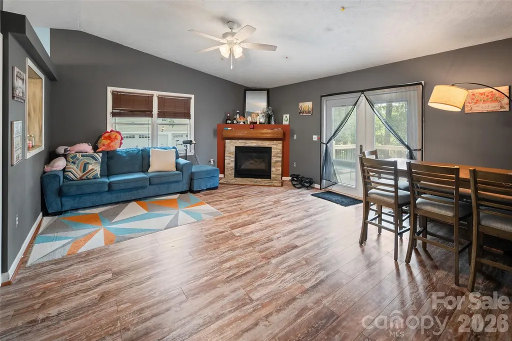 2114 Margaret Drive Mount Airy NC 27030