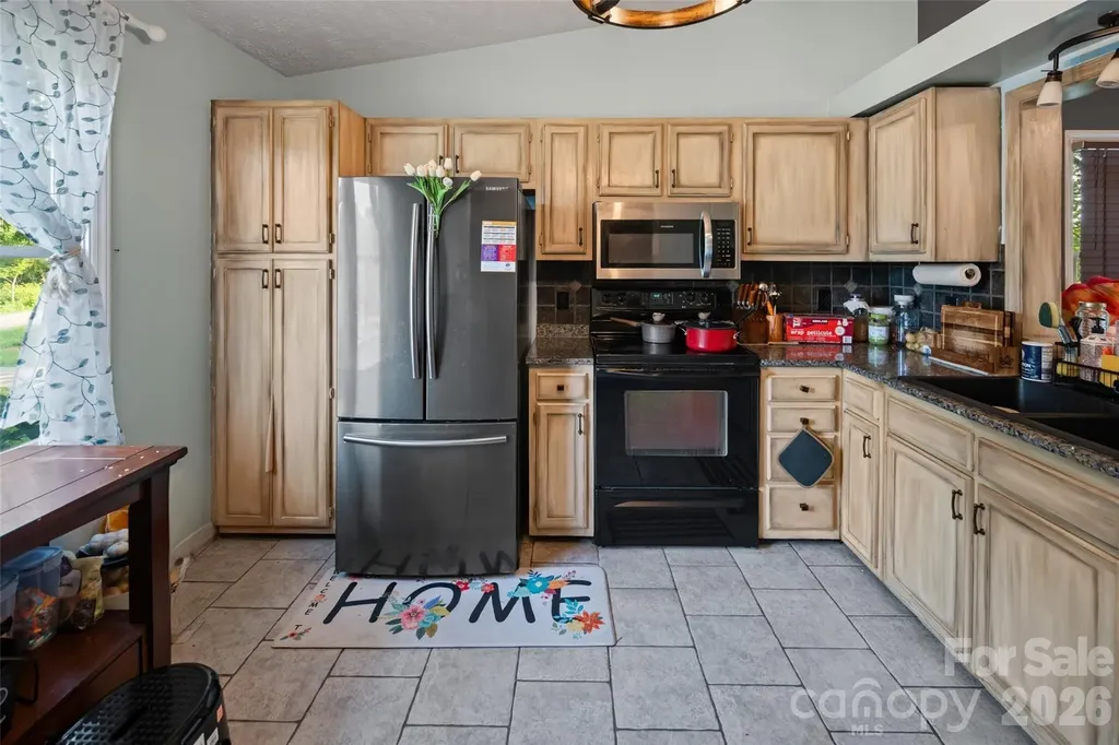2114 Margaret Drive Mount Airy NC 27030