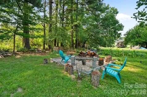 2114 Margaret Drive Mount Airy NC 27030