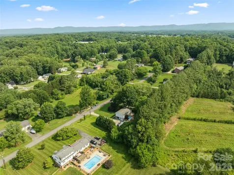 2114 Margaret Drive Mount Airy NC 27030