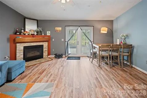 2114 Margaret Drive Mount Airy NC 27030