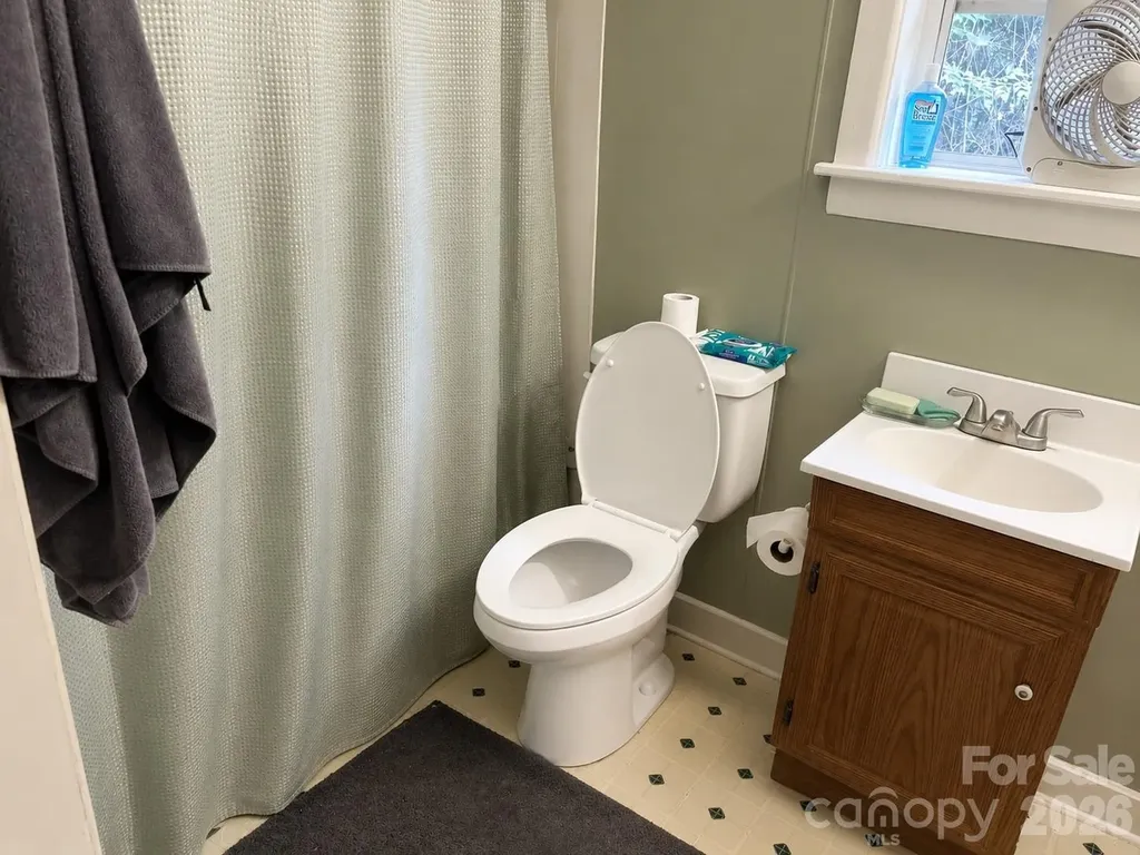 547 Avery Creek Road Arden NC 28704