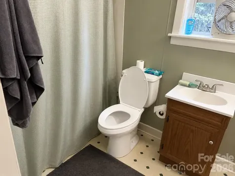 547 Avery Creek Road Arden NC 28704
