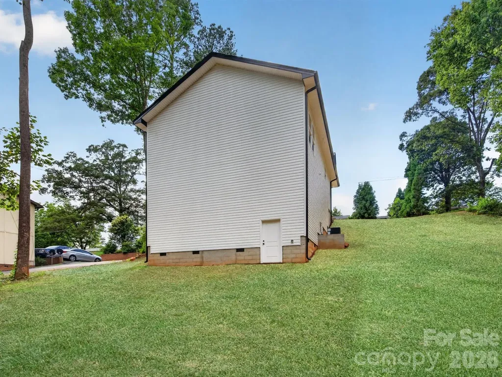 417 8th Street Drive SW Hickory NC 28602