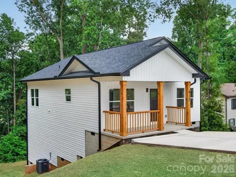 417 8th Street Drive SW Hickory NC 28602