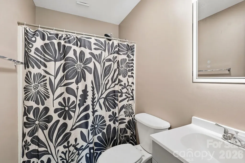 14 Grove Garden Avenue Candler NC 28715
