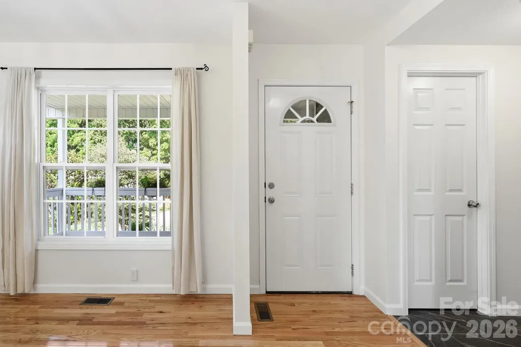14 Grove Garden Avenue Candler NC 28715