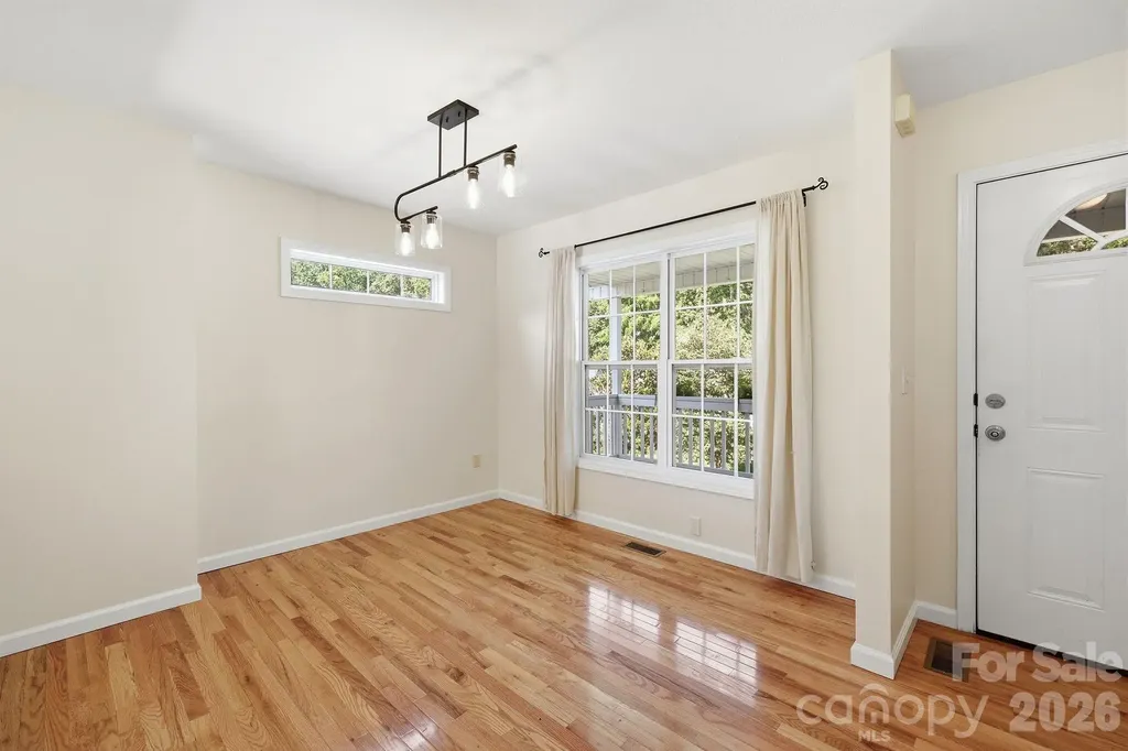 14 Grove Garden Avenue Candler NC 28715