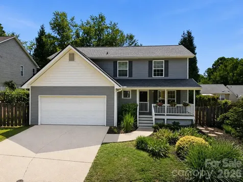 14 Grove Garden Avenue Candler NC 28715