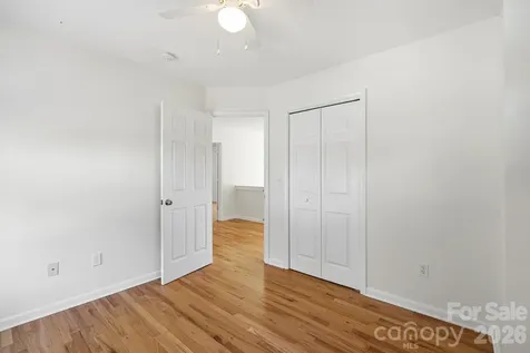 14 Grove Garden Avenue Candler NC 28715